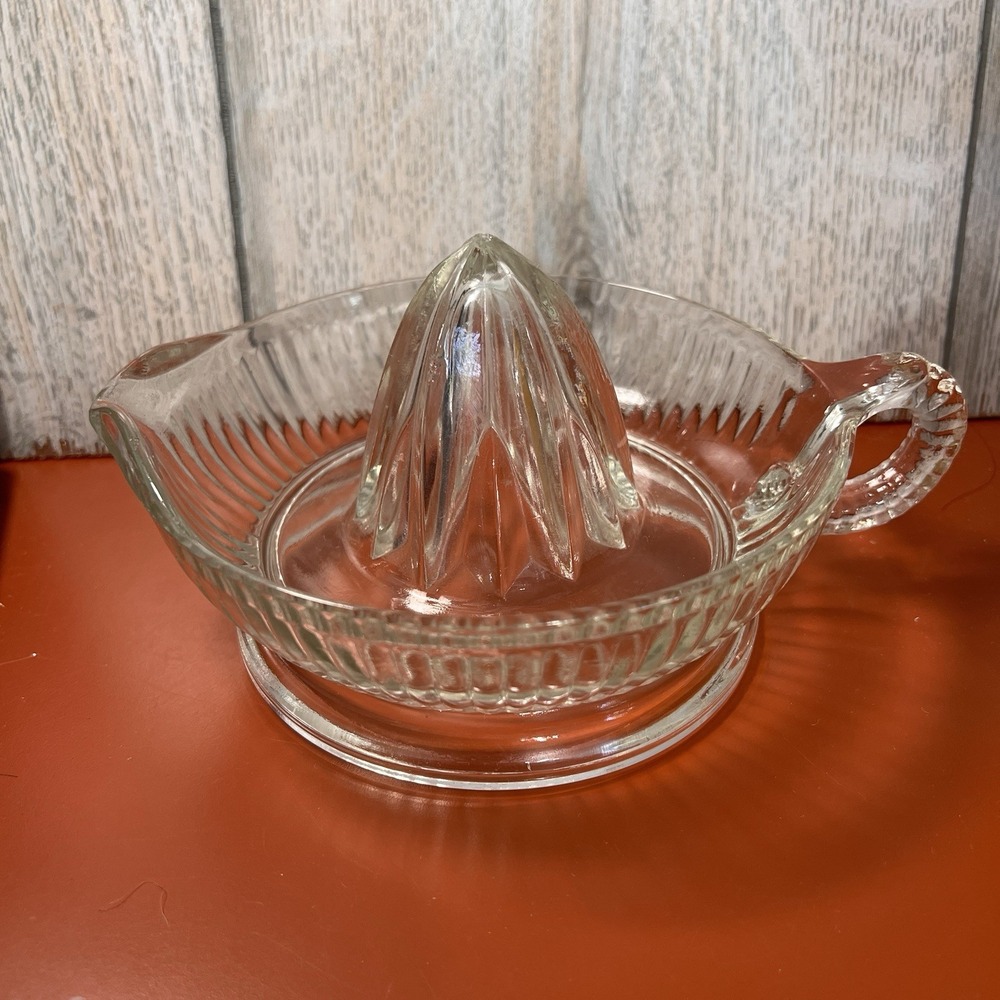 Vintage Anchor Hocking Clear Glass Citrus Juicer Lemon Orange Reamer Ribbed